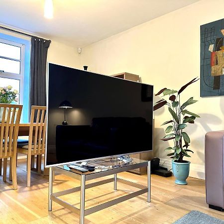 Desirable 2 Bedroom Apartment In Bicester That Sleeps 5 Buitenkant foto