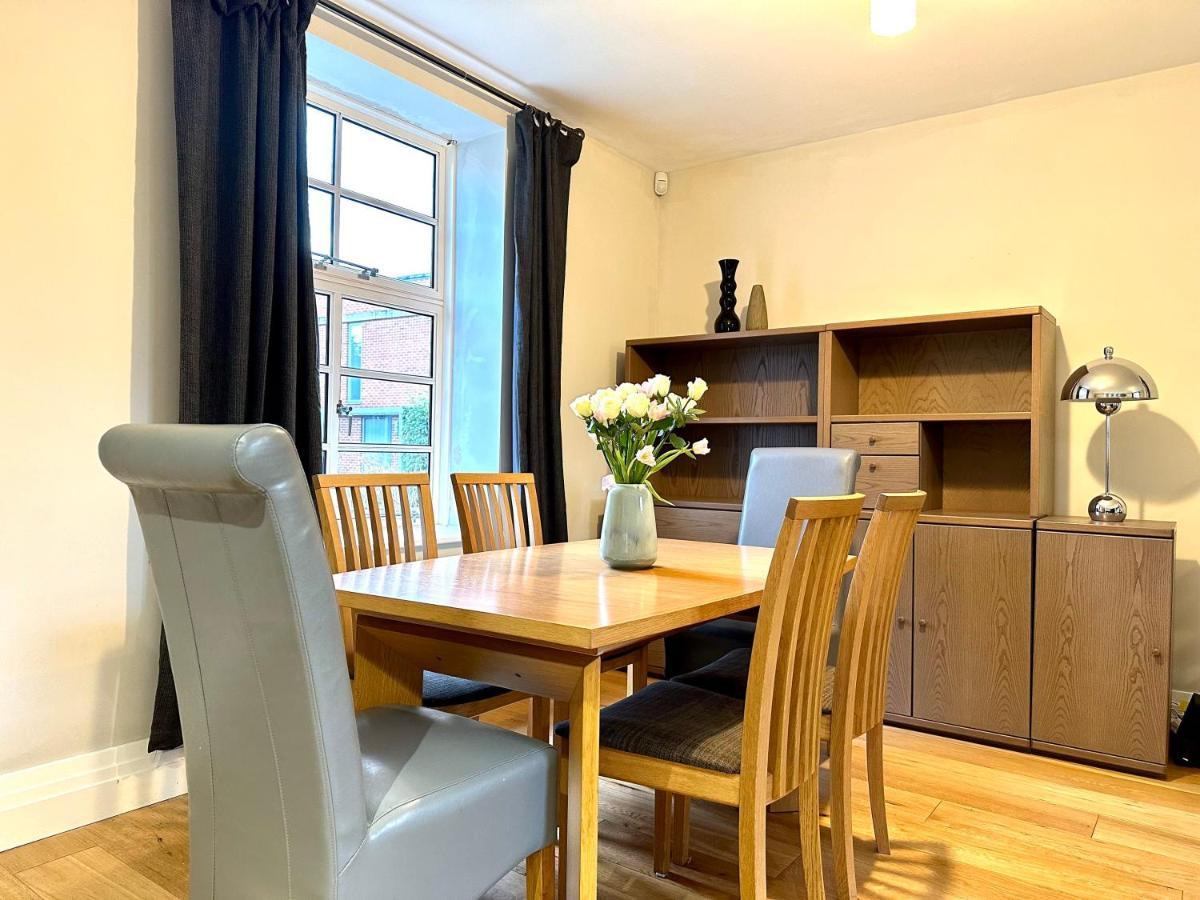 Desirable 2 Bedroom Apartment In Bicester That Sleeps 5 Buitenkant foto