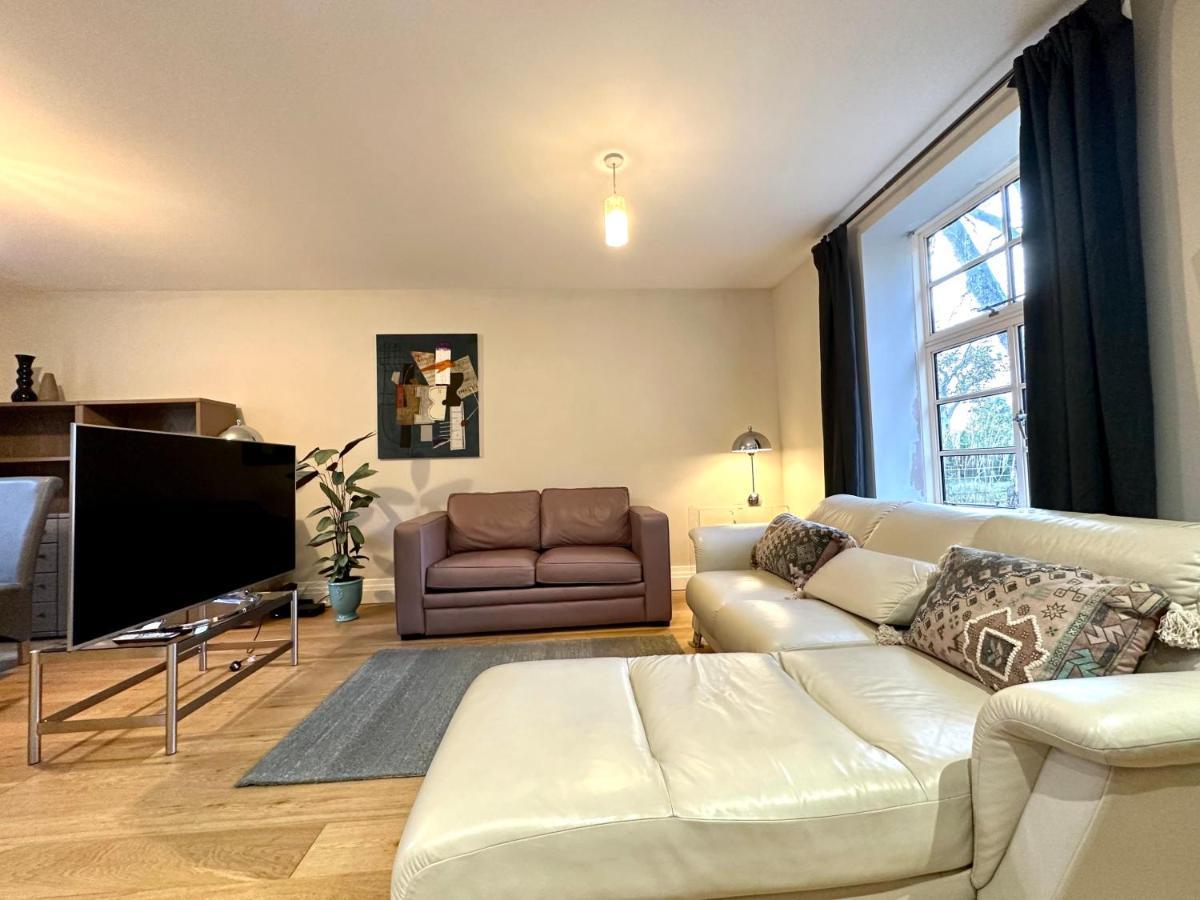 Desirable 2 Bedroom Apartment In Bicester That Sleeps 5 Buitenkant foto