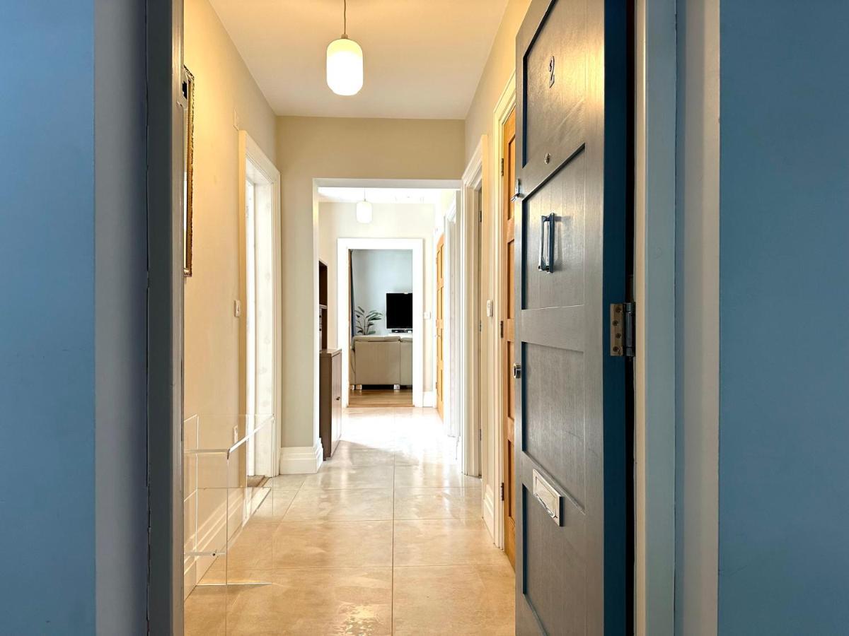 Desirable 2 Bedroom Apartment In Bicester That Sleeps 5 Buitenkant foto